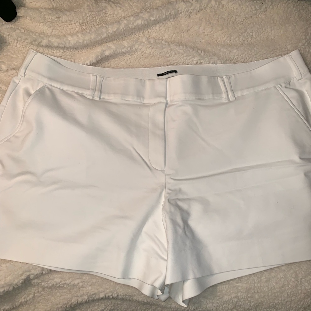 Lane Bryant “Lena” plus size dress shorts 28